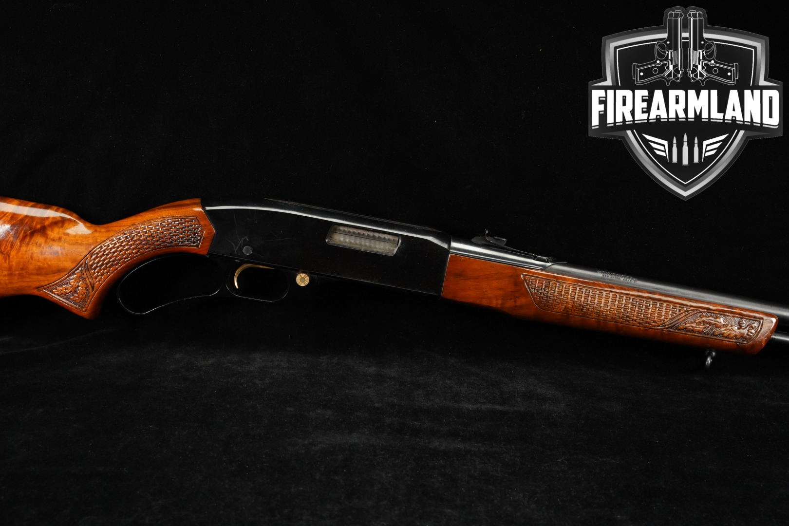 Winchester Repeating Arms Model 250 Deluxe .22 S/L/LR Blued & Walnut in Good Condition Thumbnail