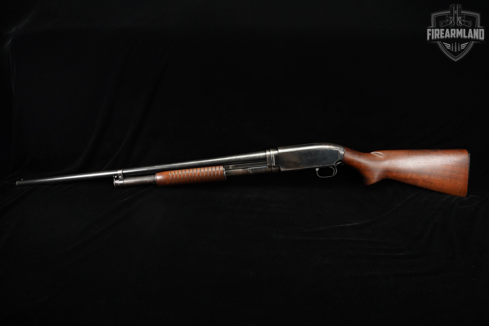 1954 Winchester Model 12 Field 28" Blued & Walnut M12 TAKEDOWN-img-2