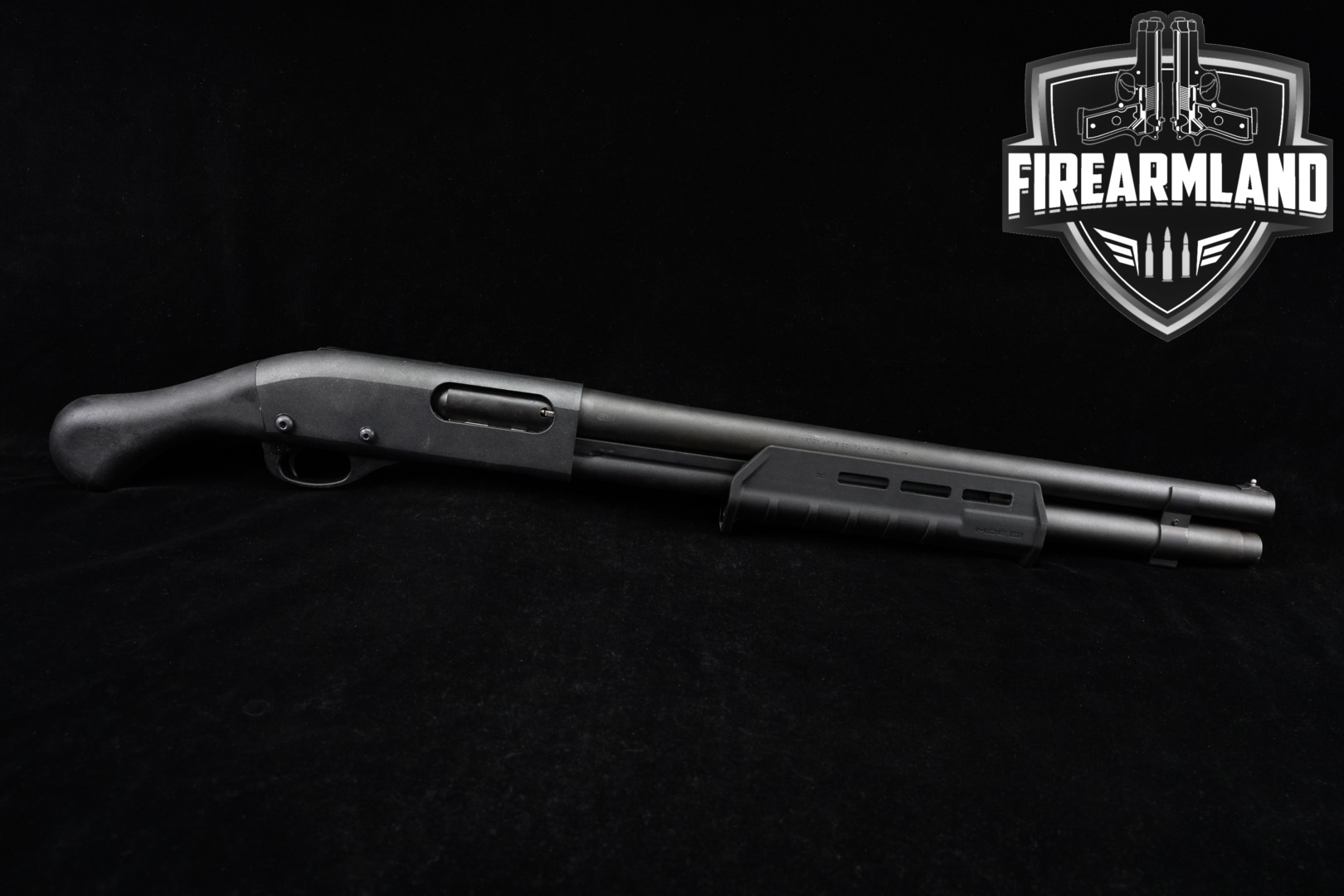 Remington Model 870 Magnum 12 Gauge Black in Very Good Condition Thumbnail