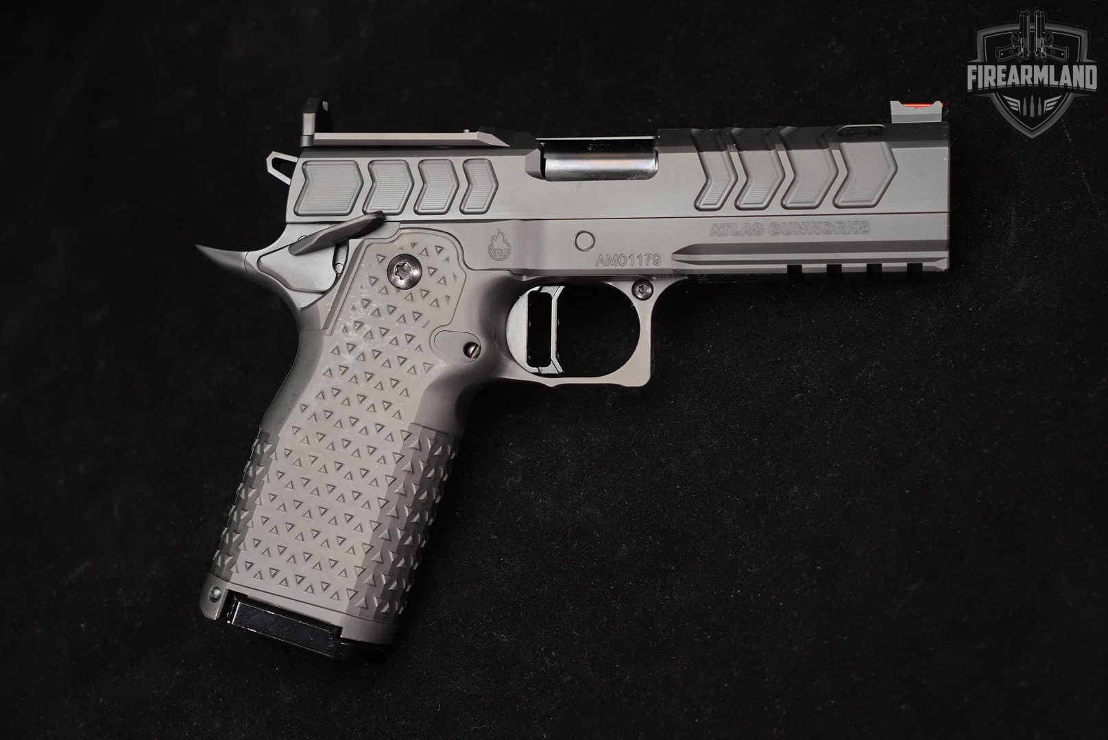 Atlas Gunworks EOS V3 9mm Optics-Ready 4.25" 1911 2011 +3 MAGS & ORIG BOX-img-3