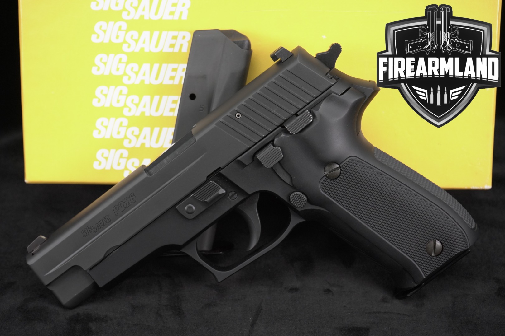 2024 Sig Sauer P226 40 Year Anniversary Edition, Limited Edition 9mm Luger Black in Excellent Condition Thumbnail