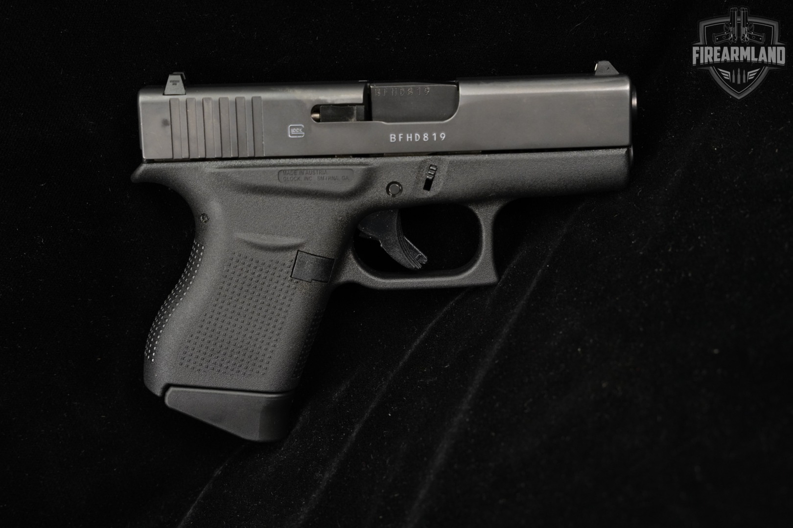 Glock 43 G43 9mm 3.41 +3 MAGS, ORIG CASE & HOLSTER-img-3