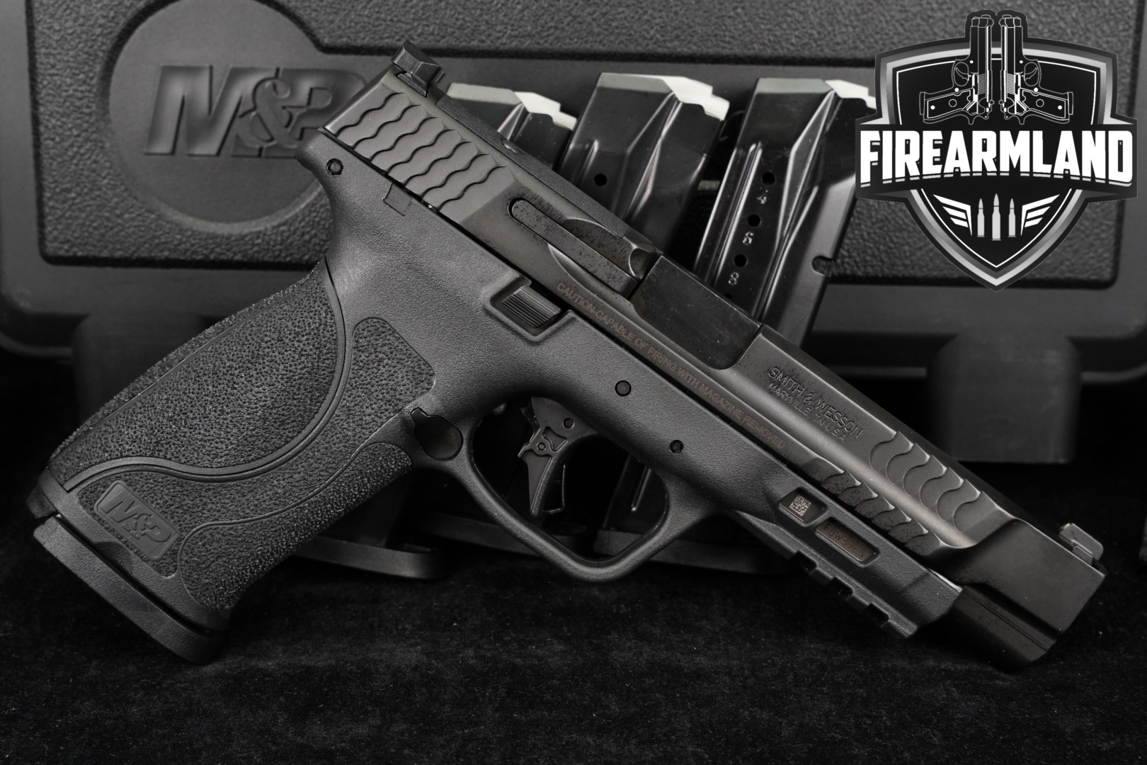Smith & Wesson (S&W) M&P9 M2.0, Optics Ready, Full Size, No Thumb Safety 9mm Luger Black in Excellent Condition Thumbnail