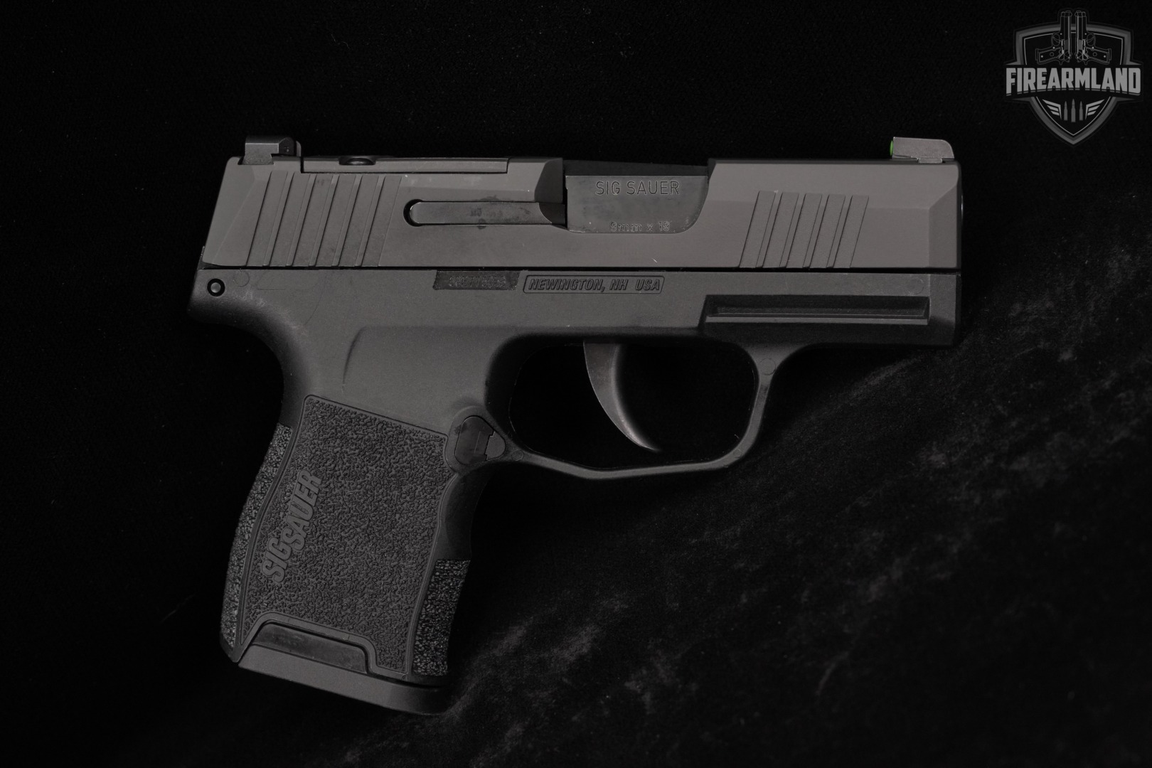 Sig Sauer P365 9mm Optics-Ready 3.1" P-365 +2 MAGS, ORIG CASE & HOLSTER-img-4