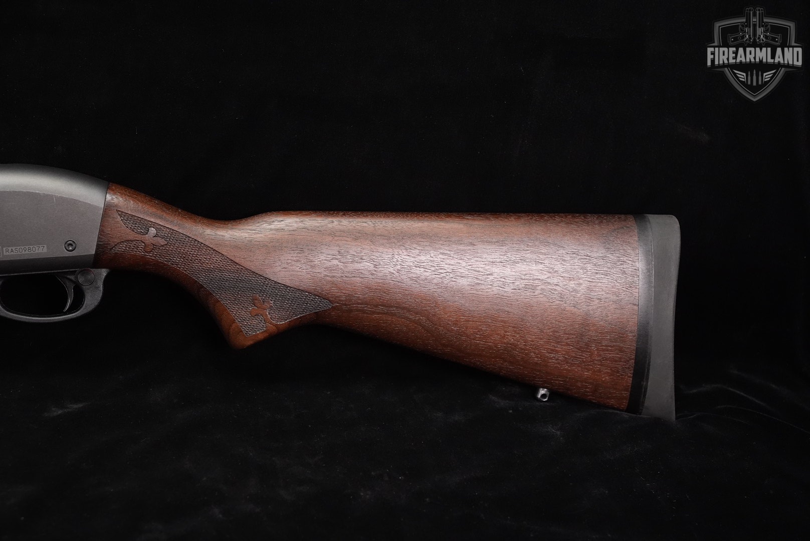Remington Model 870 Fieldmaster 12-Gauge 28" Black & Walnut M870 VENT-RIB-img-9