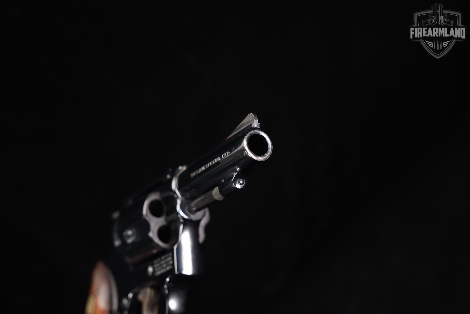 1975-1976 Smith & Wesson Model 36 Chiefs Special No Dash S&W 38Spl M36-img-11