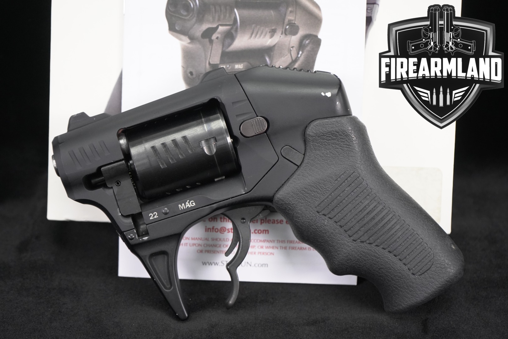 Standard Manufacturing S333 Thunderstruck .22 WMR Black in Good Condition Thumbnail