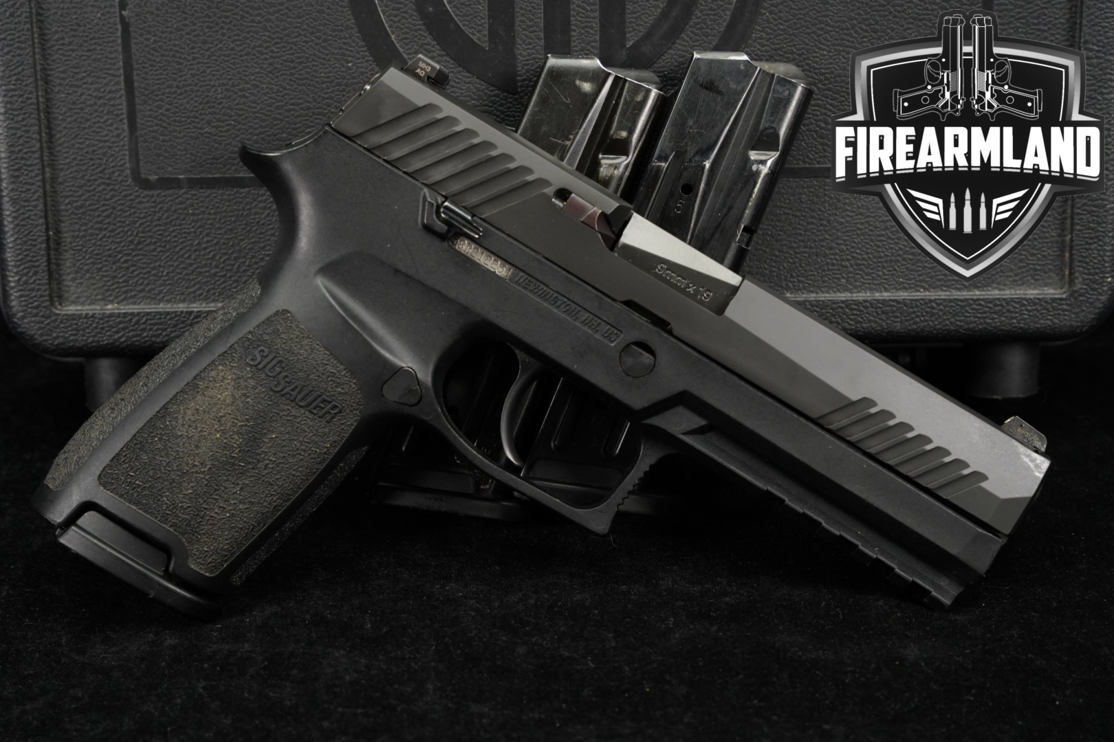Sig Sauer P320 Full-Size 9mm Luger Black in Good Condition Thumbnail