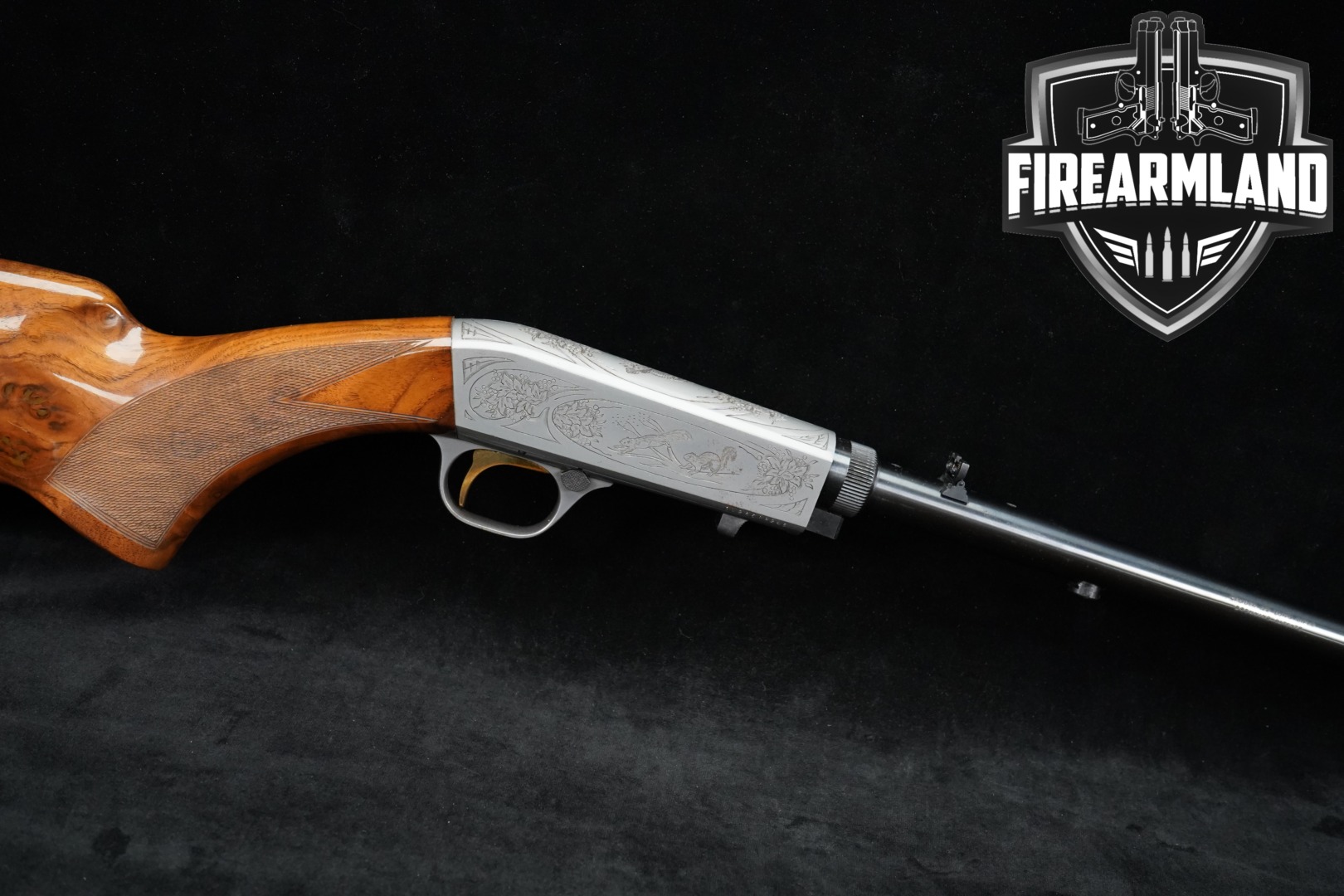 1978 Browning Semi-Auto .22 Grade II .22 LR Blued & Walnut in Good Condition Thumbnail