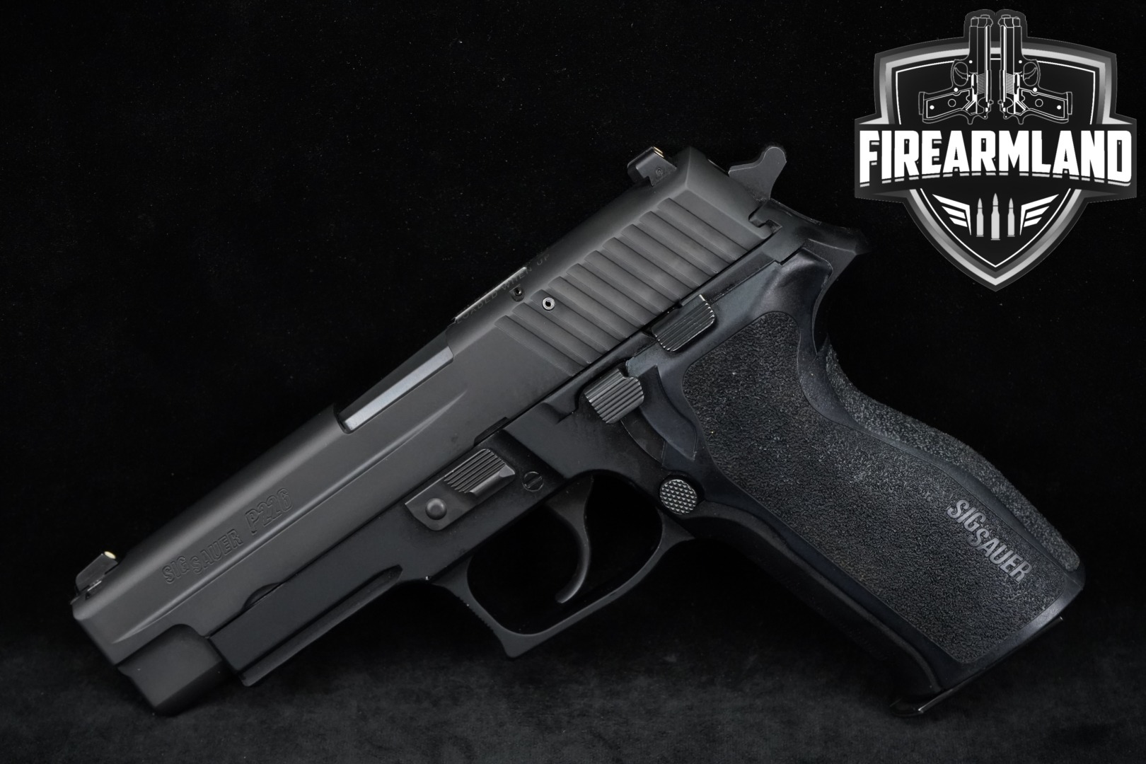 Sig Sauer P226 R, California Compliant .40 S&W Black in Very Good Condition Thumbnail
