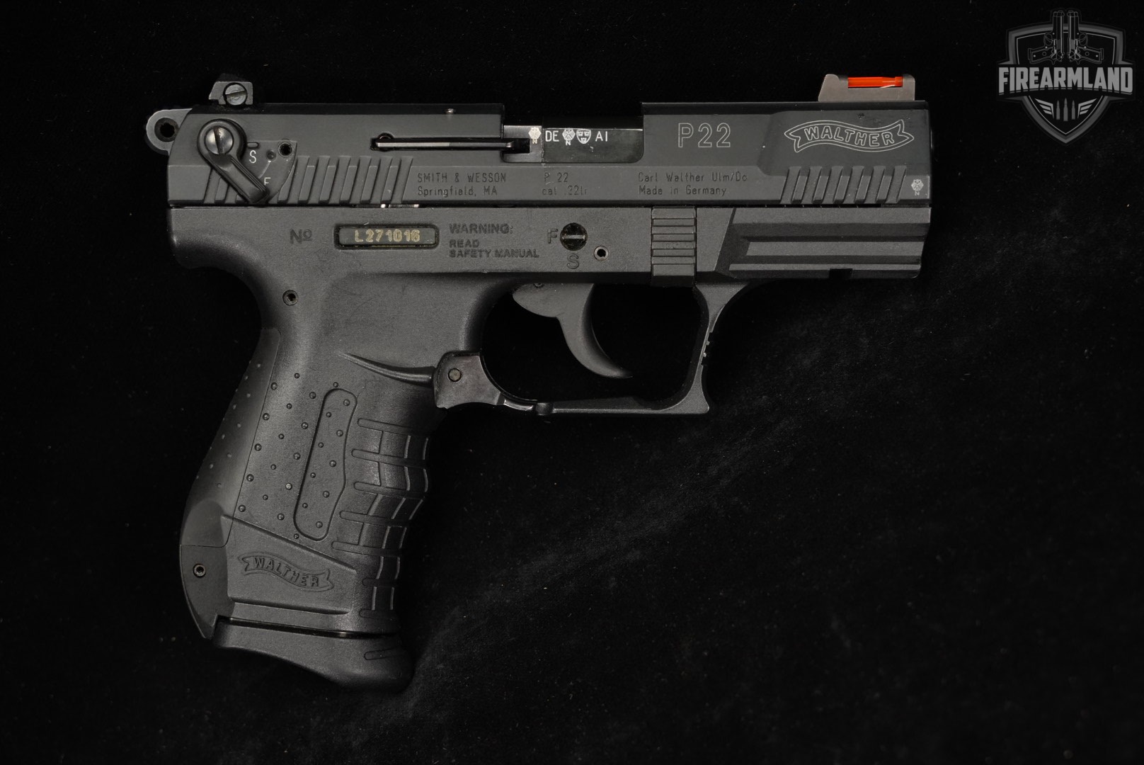 Walther P22 22LR 3.42" P-22 +3 MAGS & HOLSTER-img-4