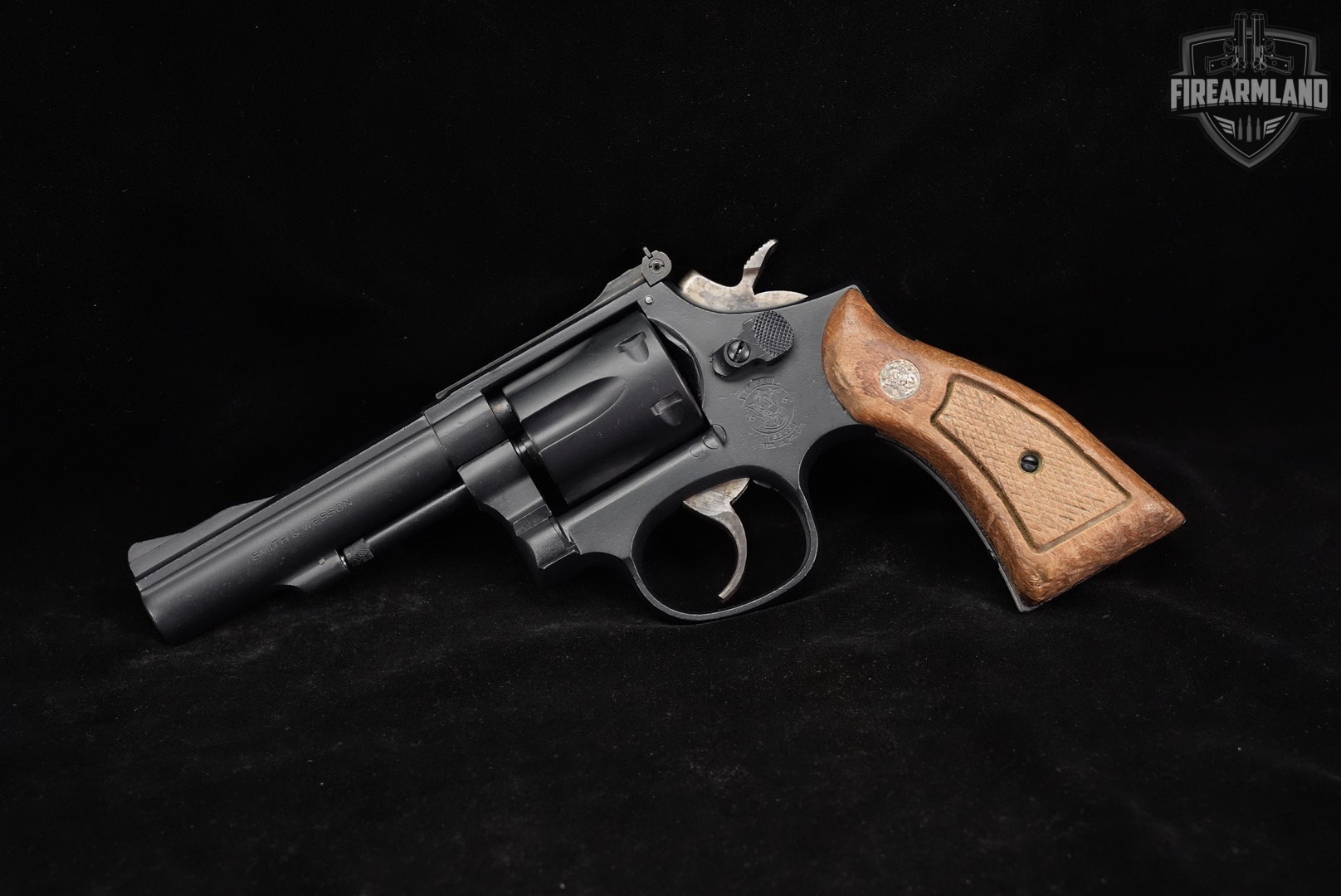 Smith & Wesson Model 17-6 S&W 22LR 4" Blued K-22-img-2