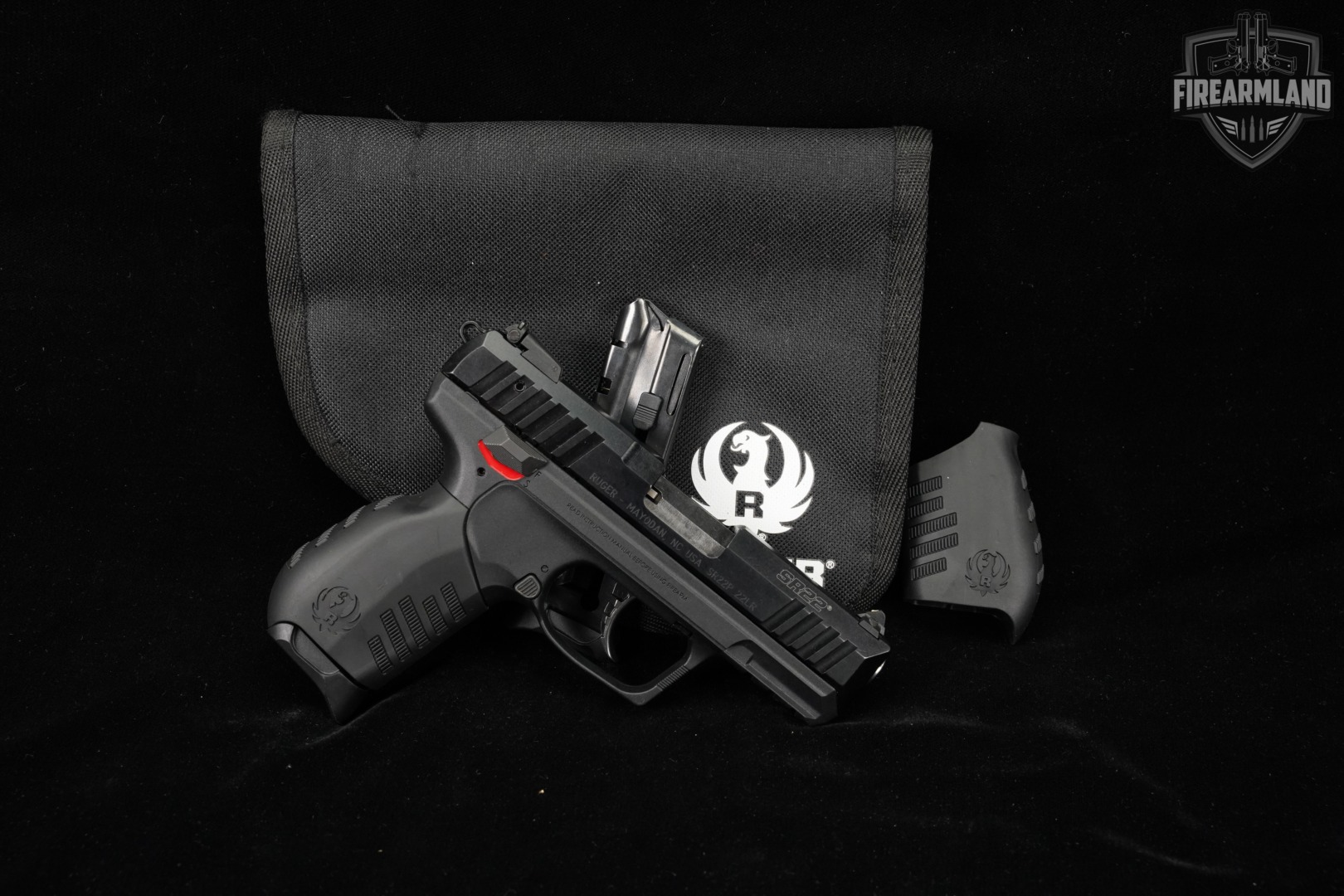 Ruger SR22 22LR 3.5" SR 22 +2 MAGS & ORIG BOX-img-2