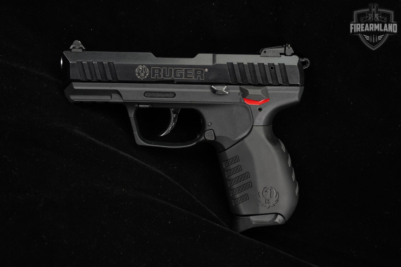 Ruger SR22 22LR 3.5" SR 22 +2 MAGS & ORIG BOX-img-4
