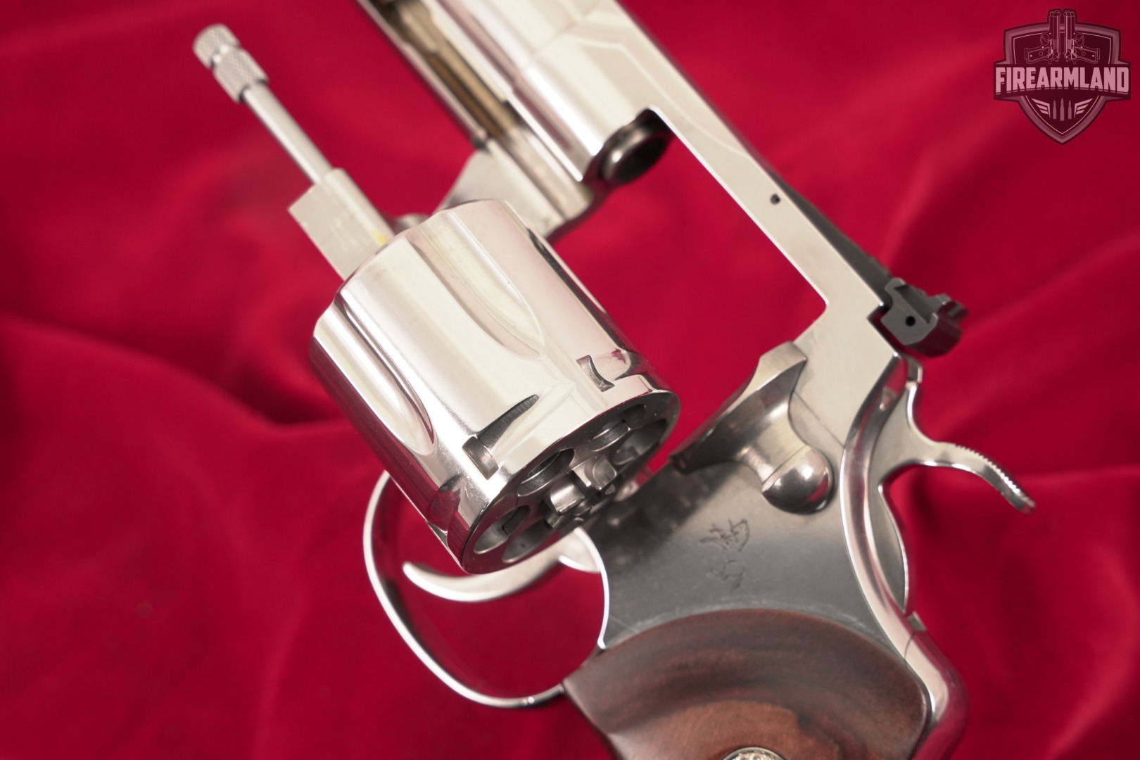 DESIRED Colt Python 357 Magnum 6" Polished Stainless Snake-Gun +ORIG CASE-img-15