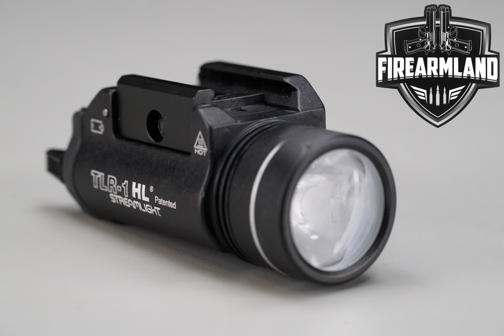 Streamlight TLR-1 HL 1000 Lumens Weapon Light Black in Good Condition Thumbnail