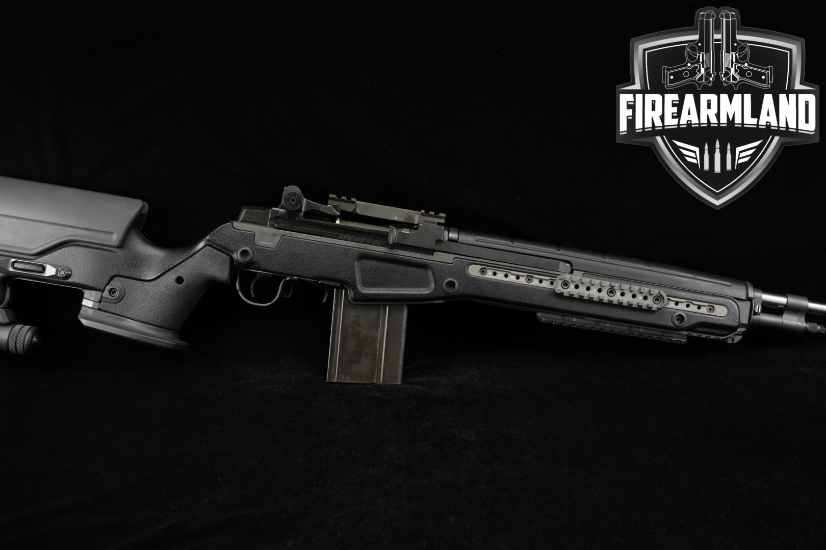 https://cash-for-arms-pictures.s3.amazonaws.com/recwKfqqOUtI9tPzo/1.jpg