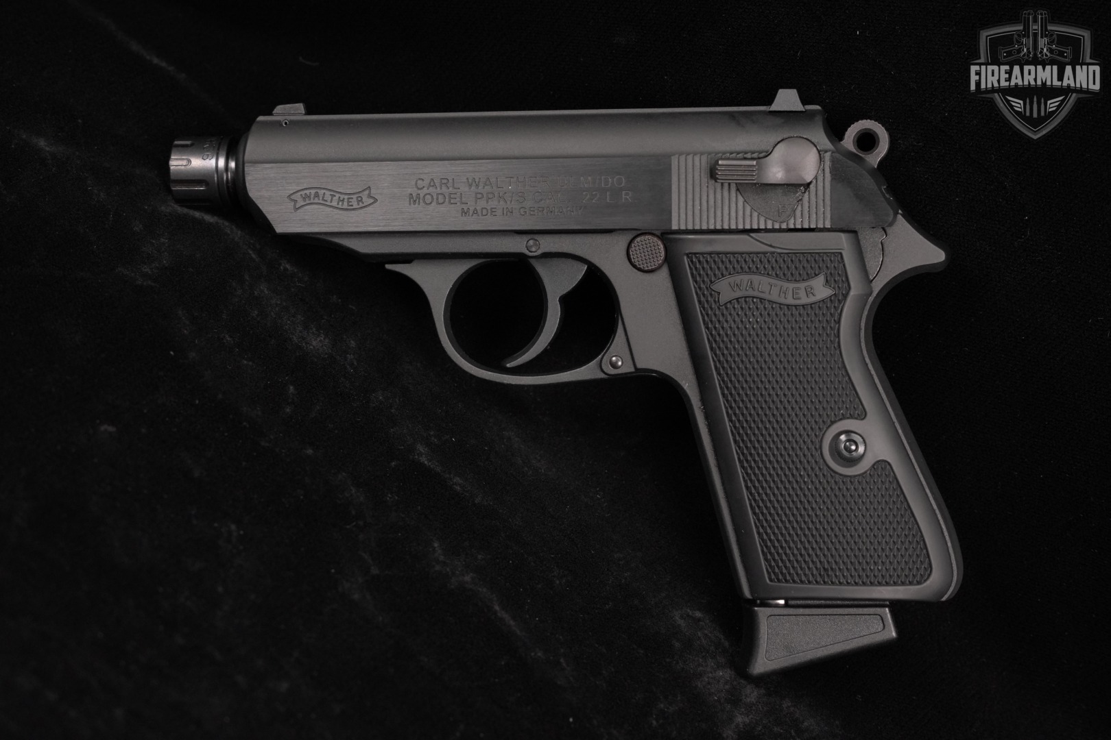 Walther PPK/S 22LR 3.3" PPKS PPK S THREADED +2 MAGS & ORIG CASE-img-3