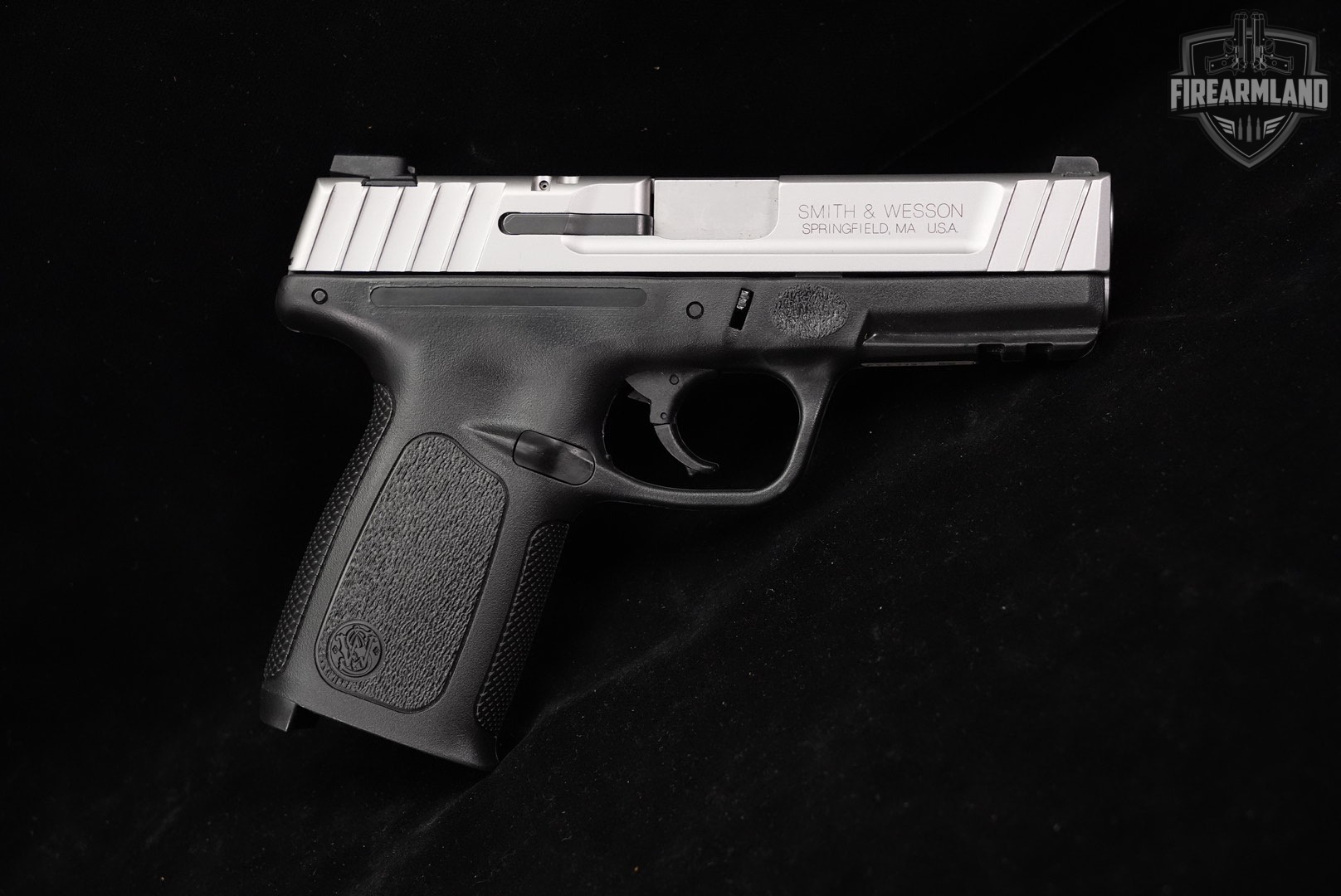 Smith & Wesson SD9 VE S&W 9mm 4" Two-Tone Stainless & Black SD9VE SD-9-img-4