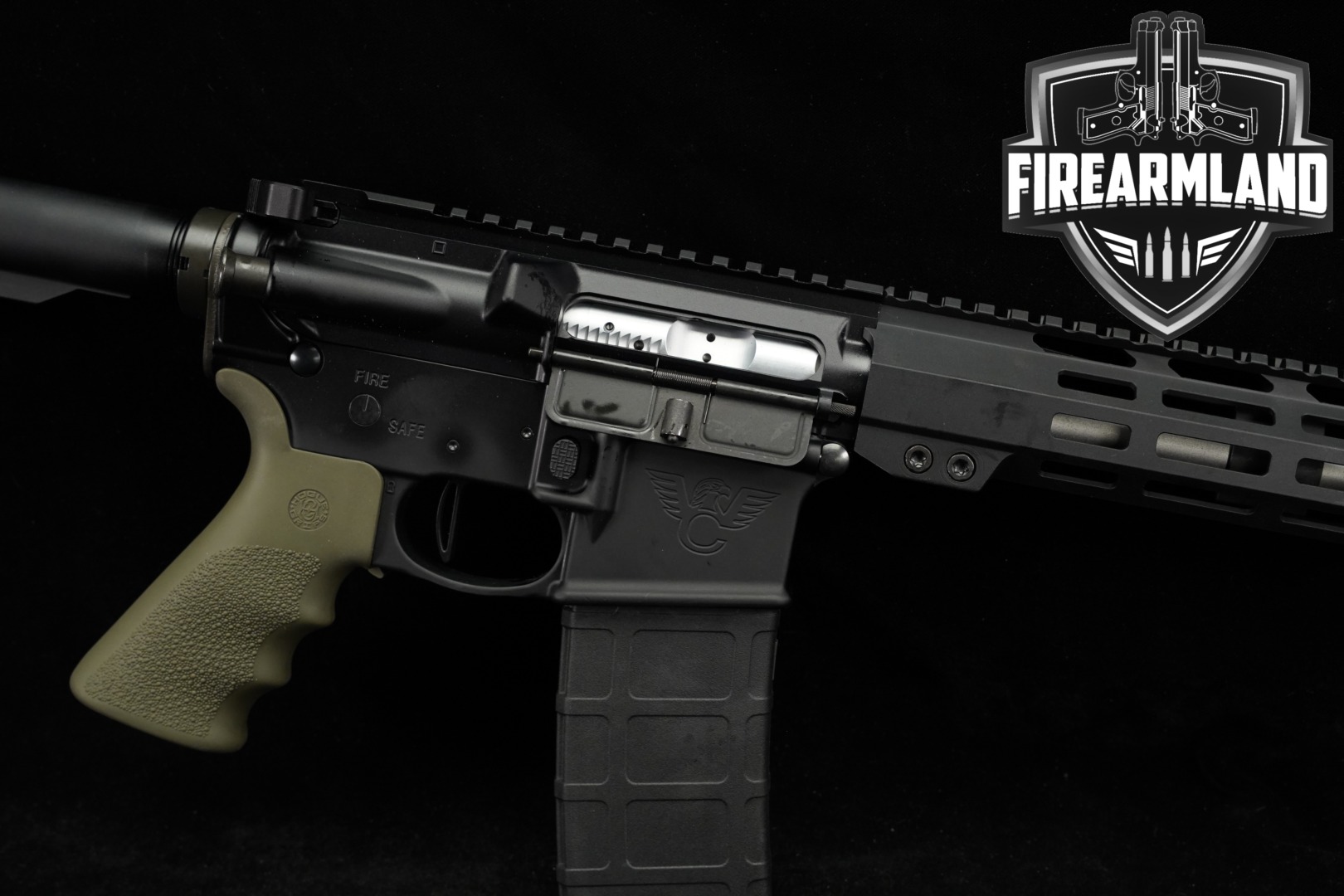 Wilson Combat (WC) WC-15F .300 AAC Blackout (7.62x35mm) Stainless & OD Green in Very Good Condition Thumbnail