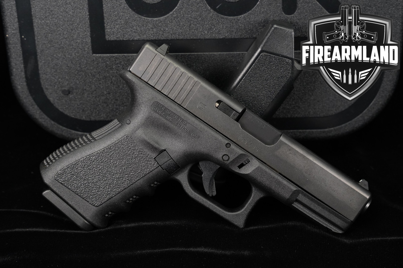 Glock Glock 19 Gen 3 9mm Luger Black in Excellent Condition Thumbnail
