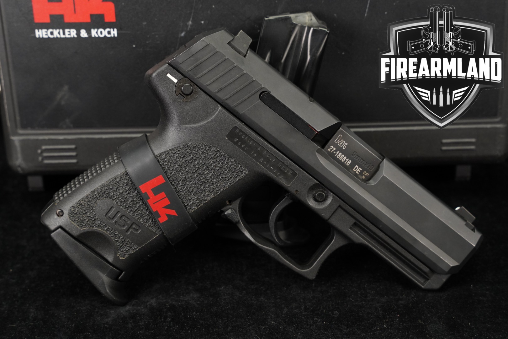 2021 Heckler & Koch (H&K, HK) USP Compact V1 9mm Luger Black in Very Good Condition Thumbnail