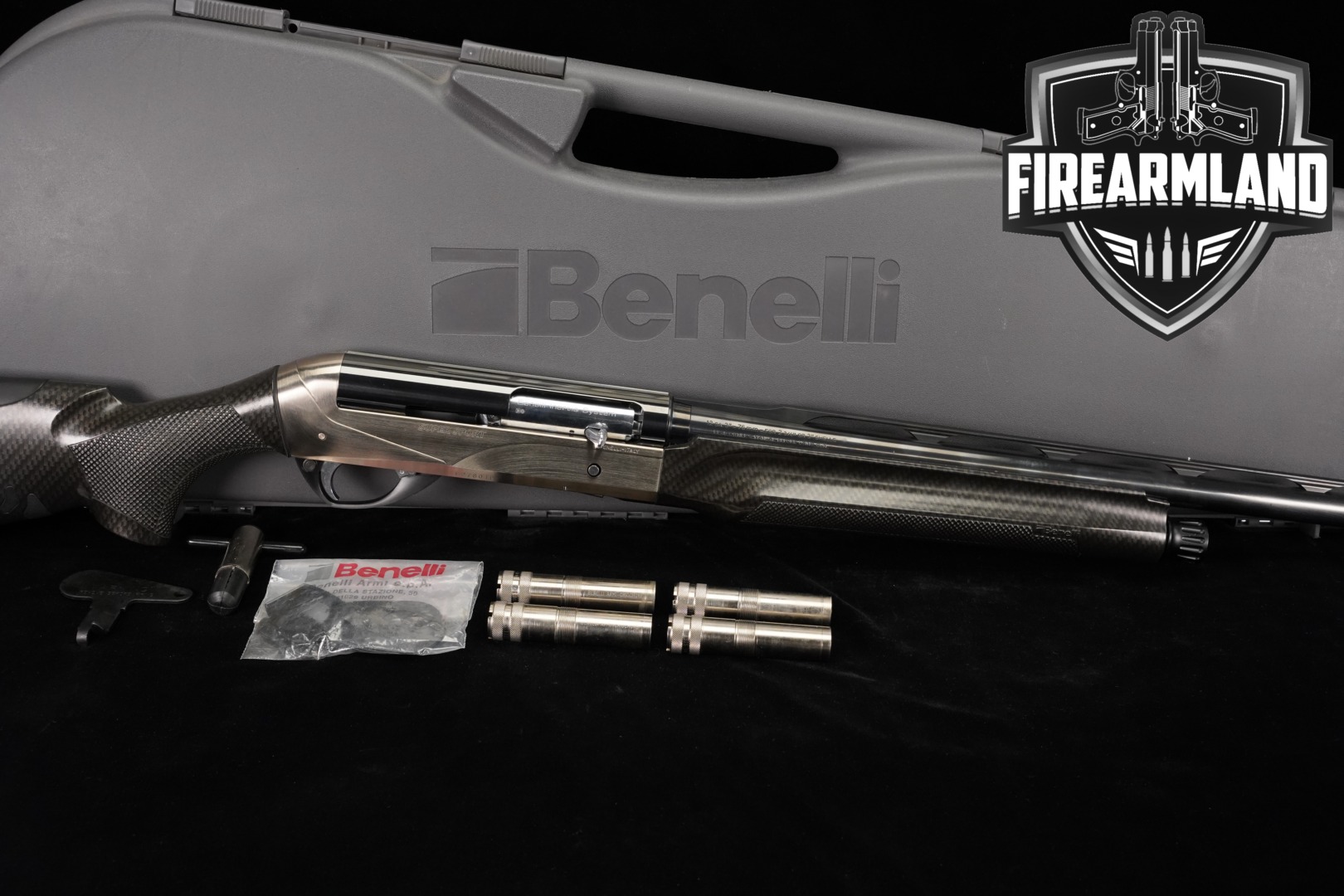 Benelli SuperSport 12 Gauge Brushed Nickel & Carbon Fiber in Good Condition Thumbnail