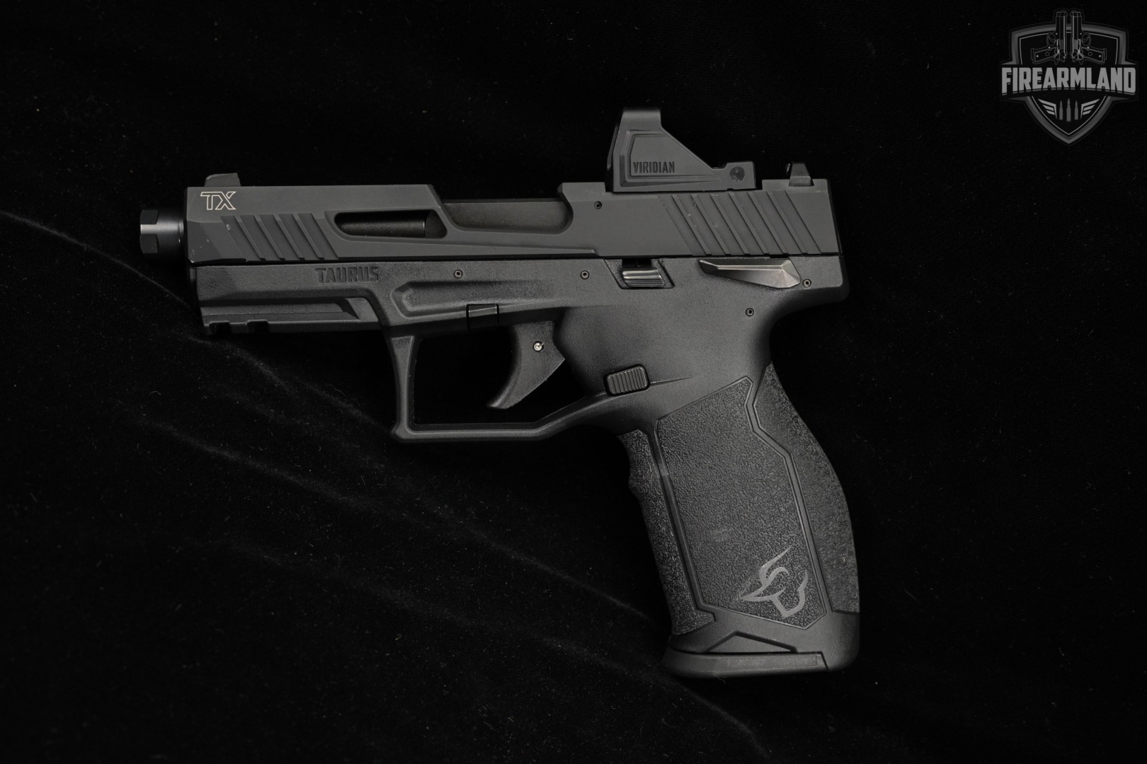 Taurus TX22 TORO 22LR 4.6 TX-22 THREADED +2 MAGS, ORIG BOX, VIRIDIAN OPTICS-img-4