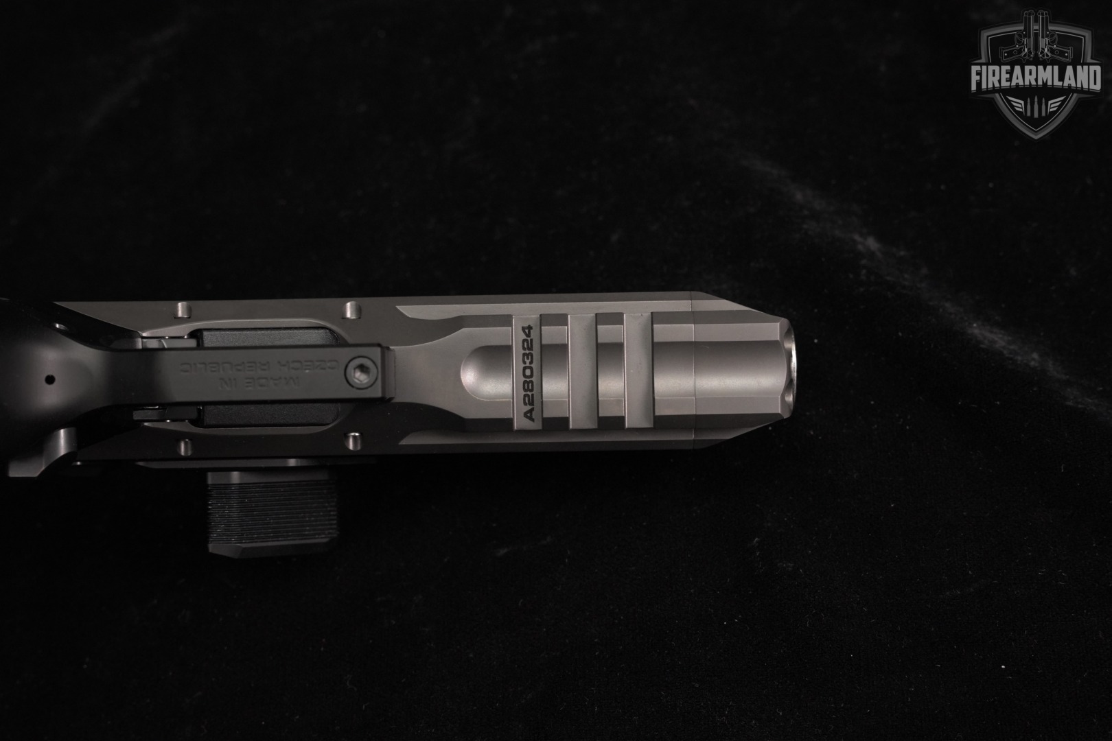 LAUGO ARMS Alien Creator Evolution Limited Optics 9mm 4.8" +2 MAGS, CASE-img-6