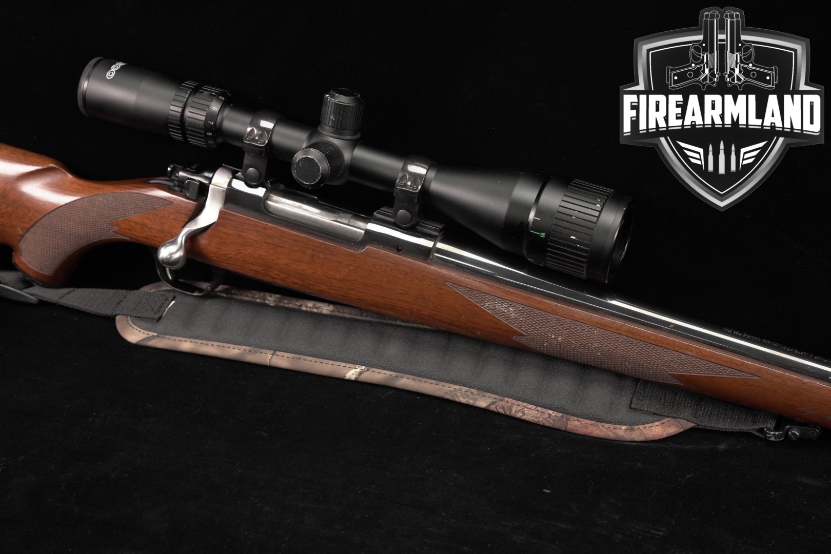 1999 Sturm Ruger M77 Mark II .220 Swift Blued & Walnut in Good Condition Thumbnail