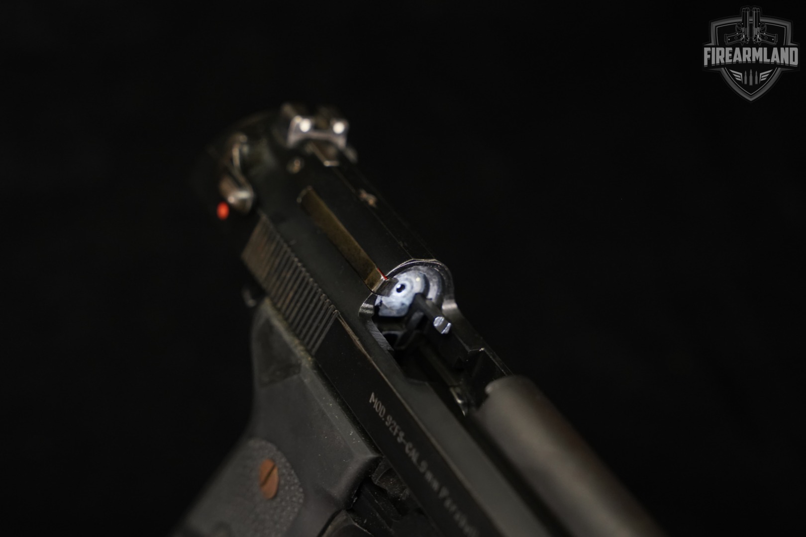 Beretta Mod 92FS 9mm 4.9 92-FS +3 MAGS, EXTRAS-img-11
