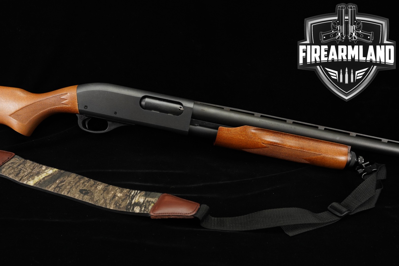 Remington Model 870 Express Magnum 12 Gauge Black & Wood in Very Good Condition Thumbnail