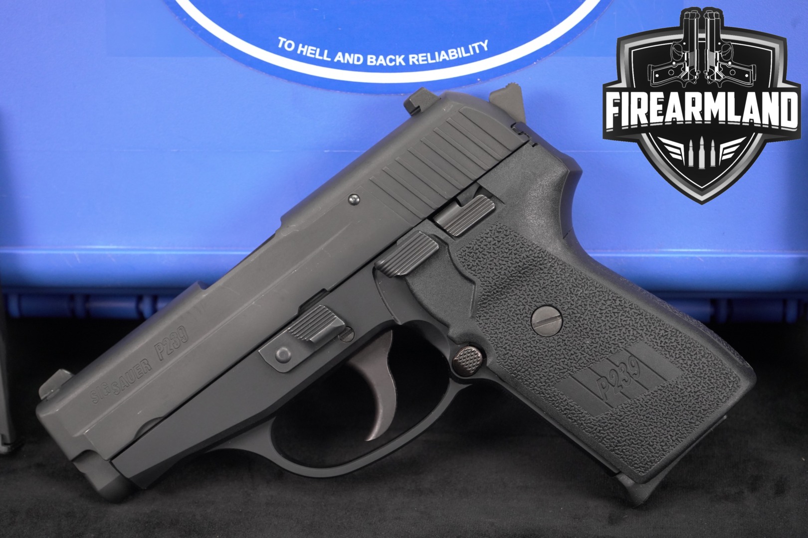 2009 Sig Sauer P239 .40 S&W Black in Very Good Condition Thumbnail