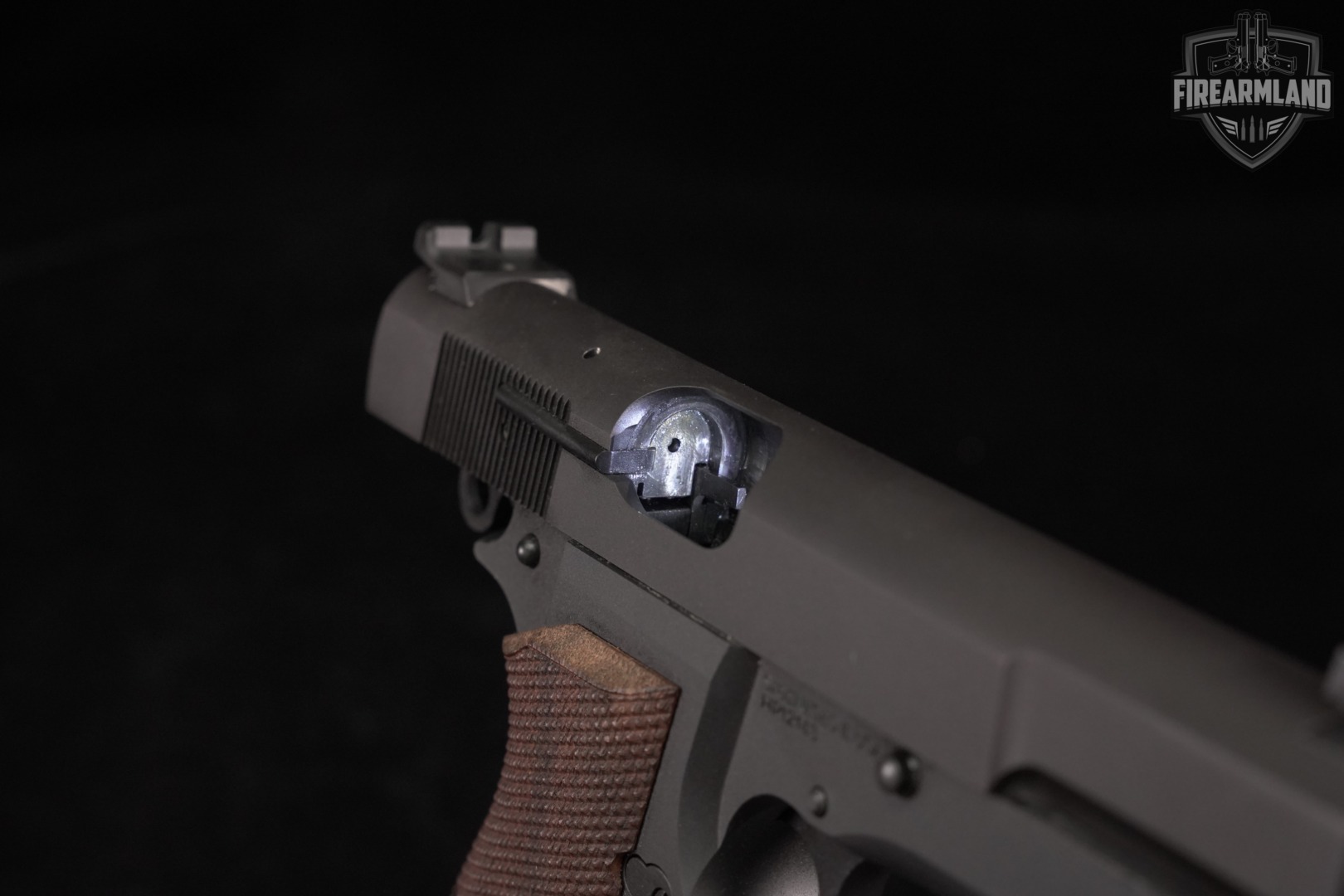 Springfield Armory SA-35 9mm 4.7 Blued Hi Power +3 MAGS & ORIG CASE-img-12