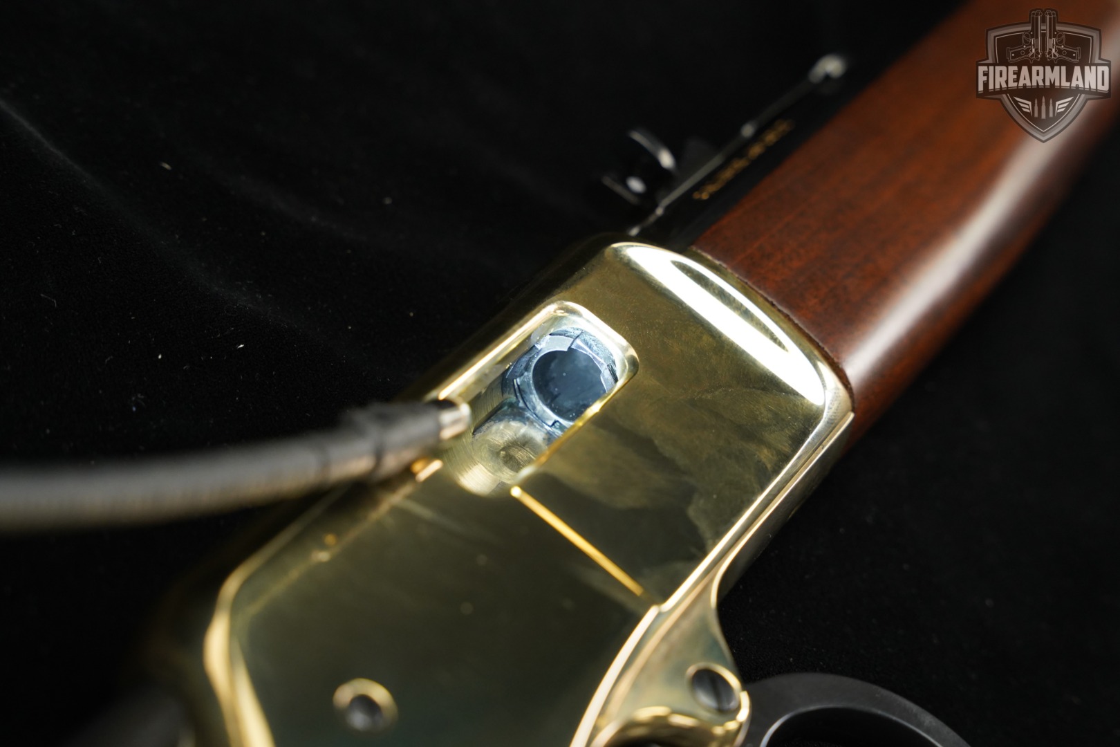 Henry Big Boy Classic 45 Colt 20" Polished Brass & Walnut H006C +ORIG BOX-img-18