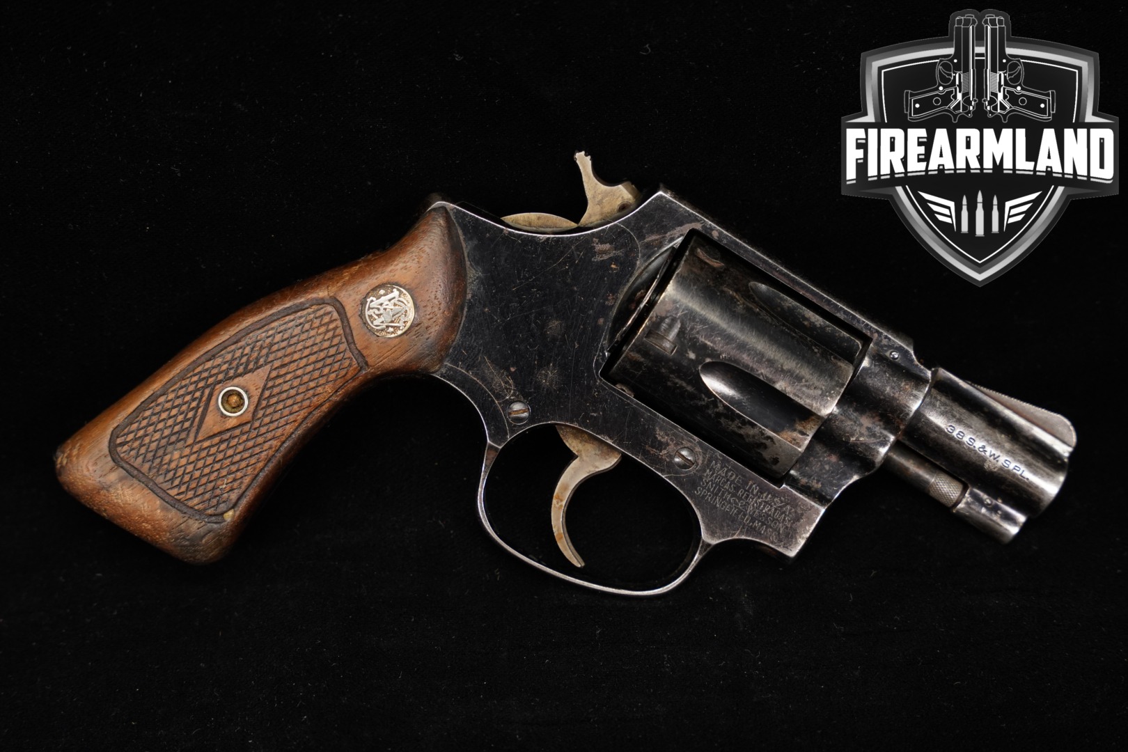 1966-1968 Smith & Wesson (S&W) Model 36 Chief's Special, No Dash .38 Spl. Blued in Fair Condition Thumbnail