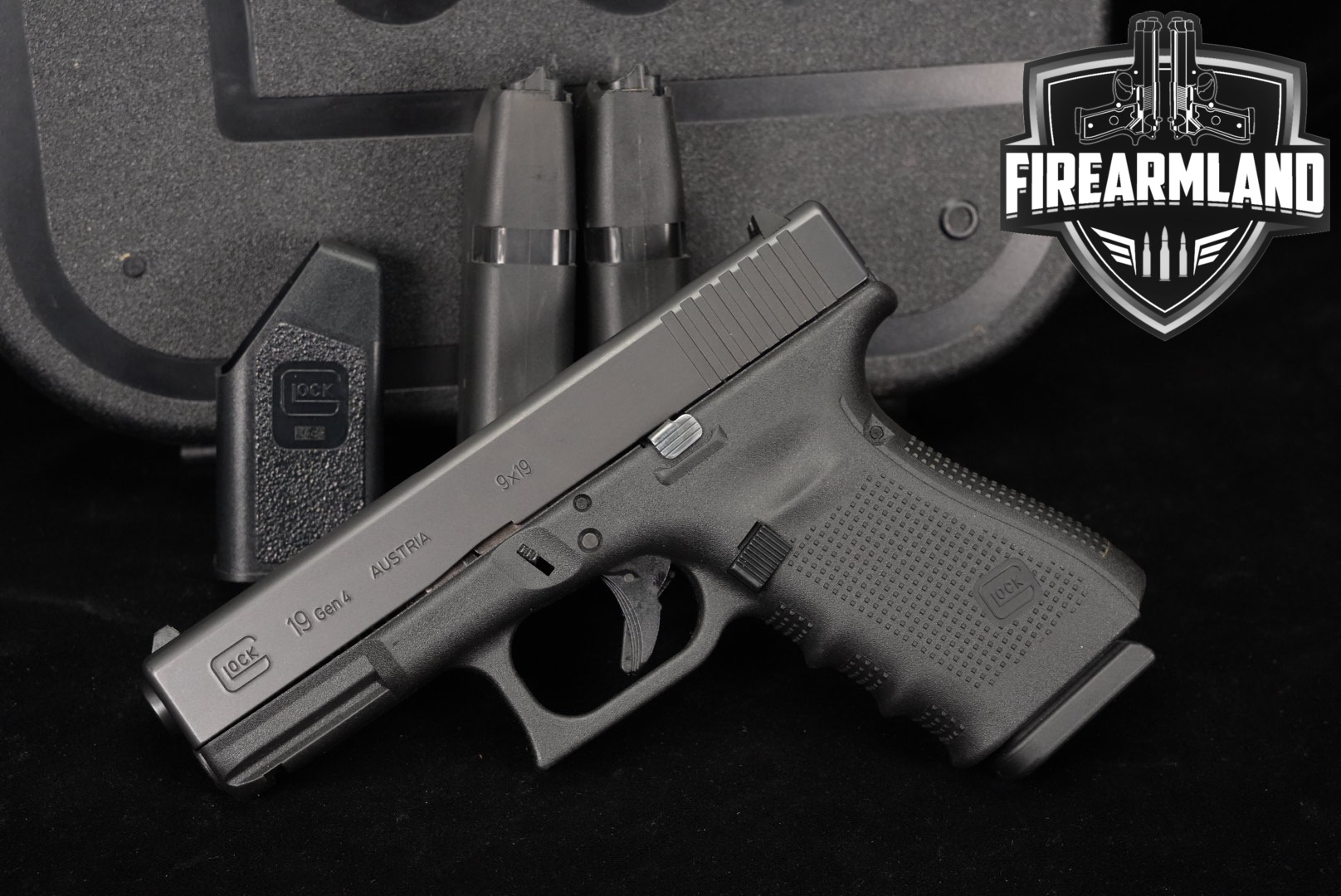 Glock 19 Gen4 9mm Luger Black in Excellent Condition Thumbnail