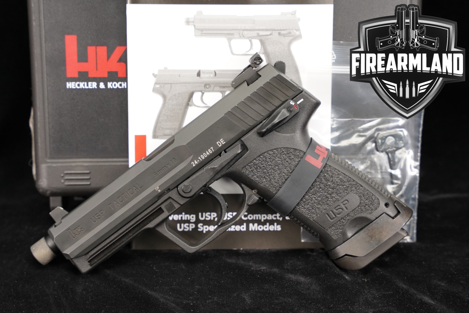 Heckler & Koch (H&K, HK) USP Tactical, 9 mm, V1 9mm Luger Black in Very Good Condition Thumbnail