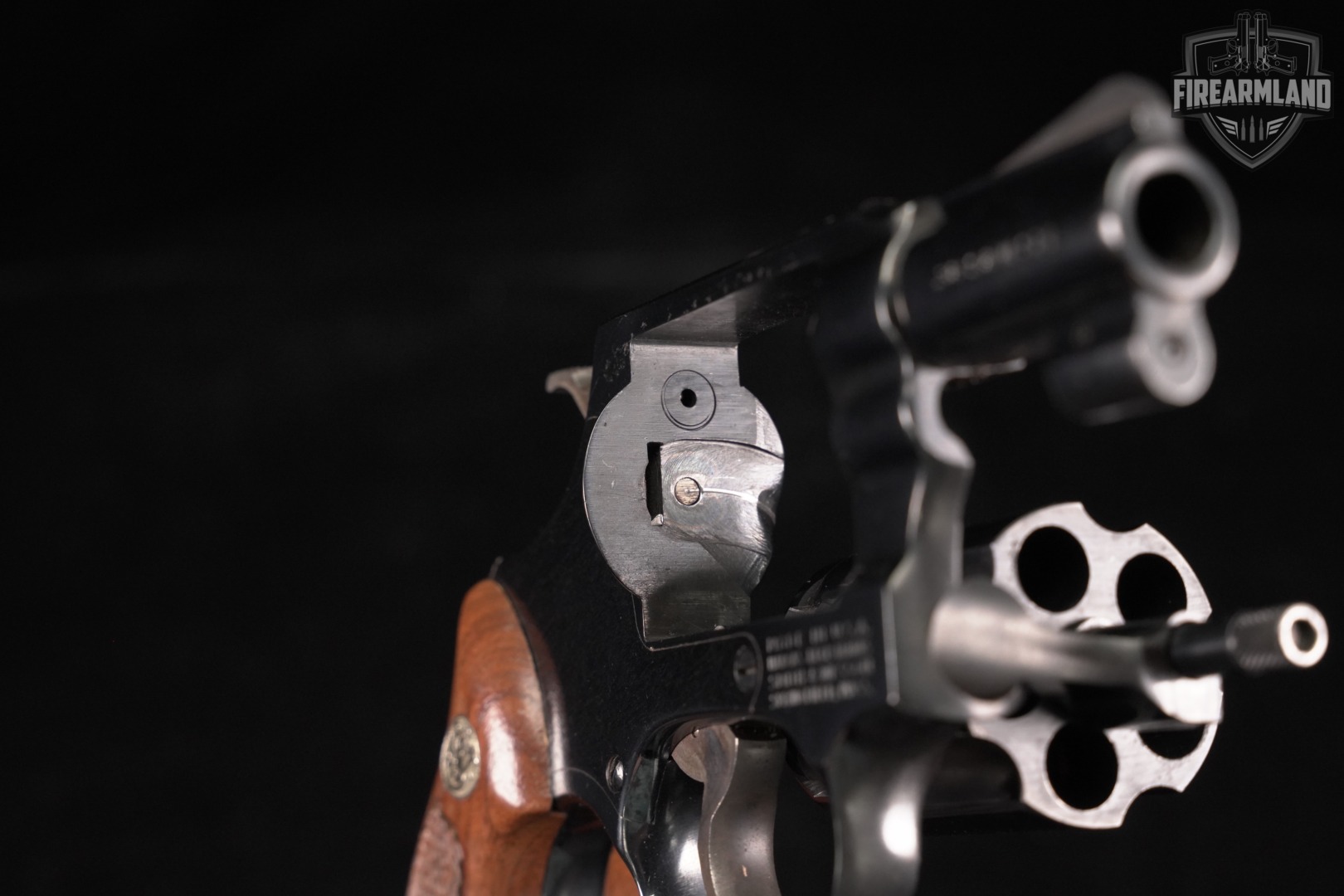 1984-1985 Smith & Wesson Model 36 Chief's Special S&W 38 Spl 2" +HOLSTER-img-13