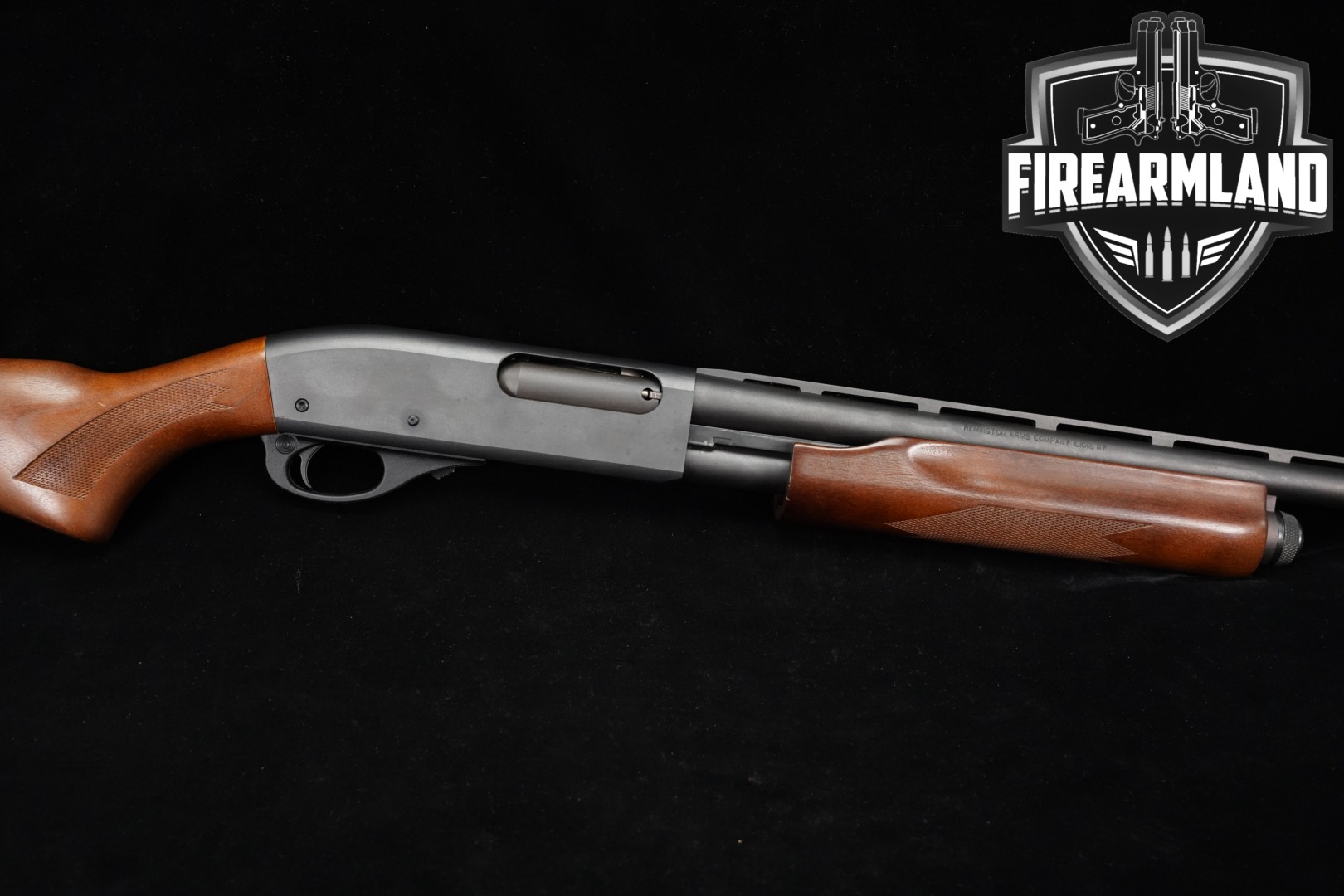 Remington Model 870 Express Youth 20 Gauge Blued & Wood in Good Condition Thumbnail