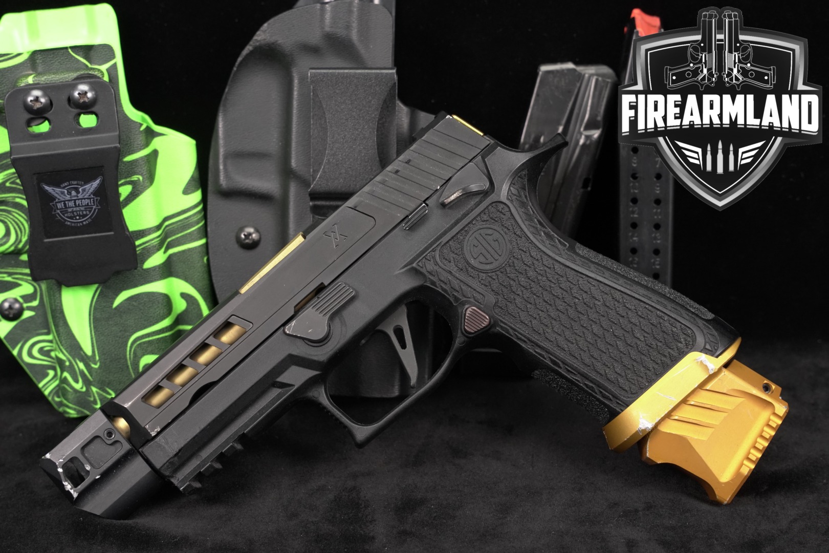 Sig Sauer P320 Carry 9mm Luger Black in Good Condition Thumbnail