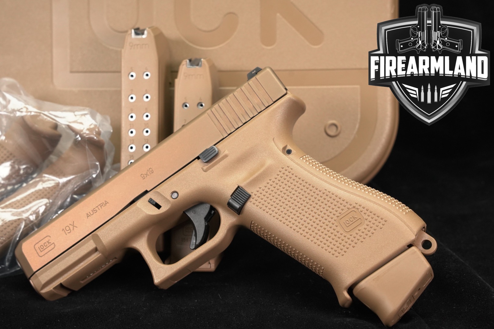 Glock 19X 9mm Luger Coyote in Excellent Condition Thumbnail