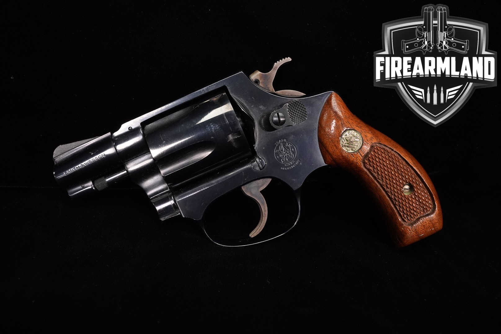 1972 Smith & Wesson Model 36 Chiefs Special S&W 38Spl 2" Blued M36 PINNED-img-0