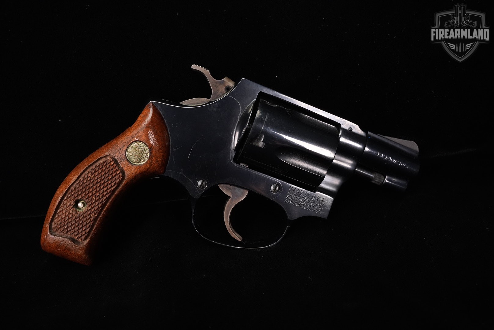 1972 Smith & Wesson Model 36 Chiefs Special S&W 38Spl 2" Blued M36 PINNED-img-2