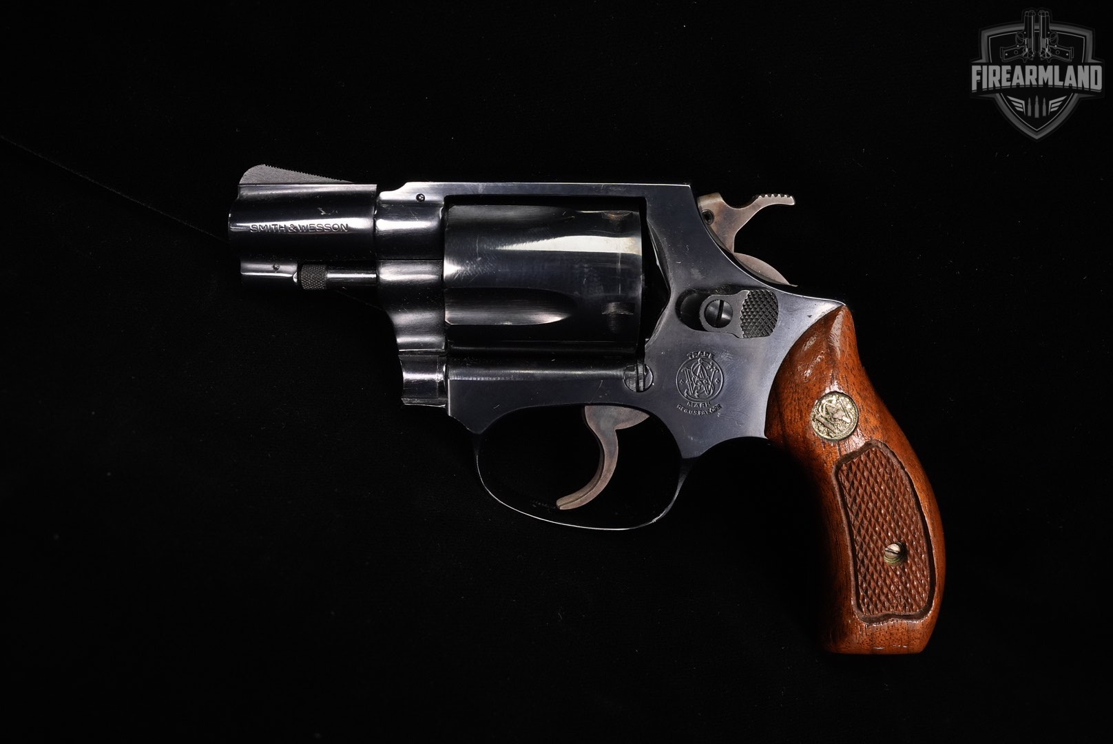 1972 Smith & Wesson Model 36 Chiefs Special S&W 38Spl 2" Blued M36 PINNED-img-3