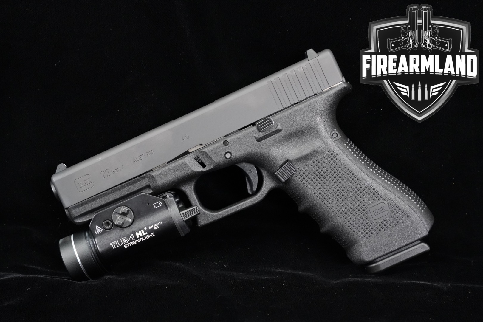 Glock 22 Gen4 .40 S&W Black in Very Good Condition Thumbnail