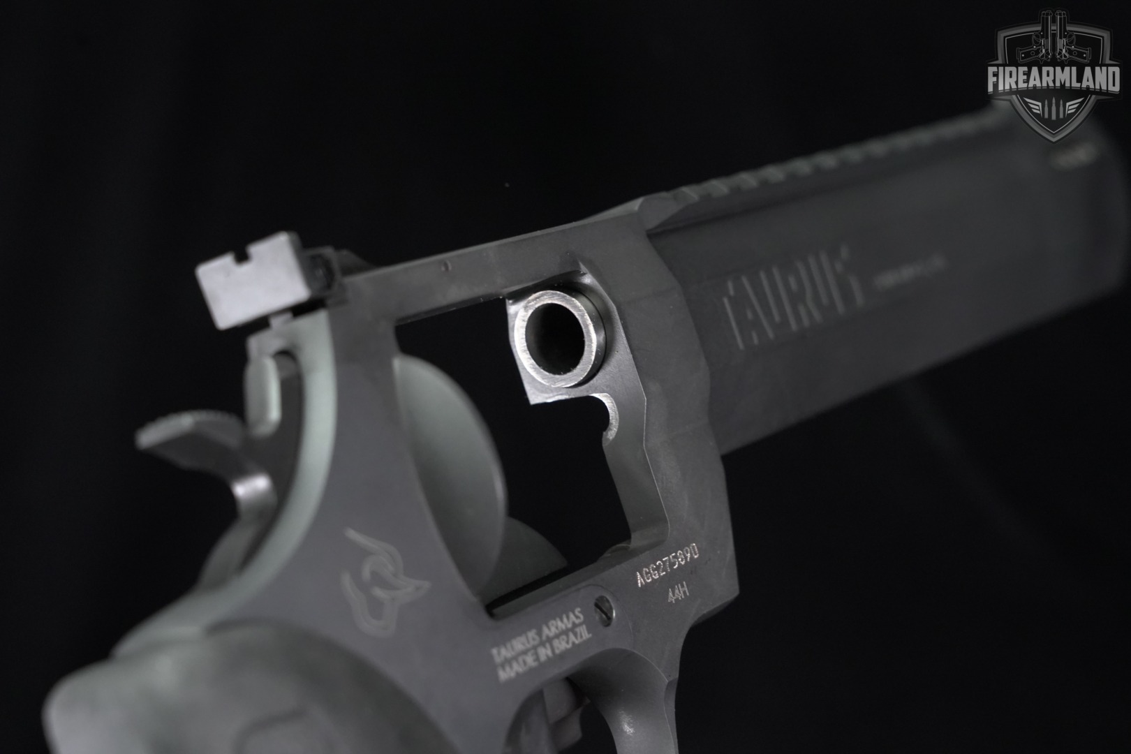 Taurus Raging Hunter Case BIG IRON Taurus Raging Hunter 44H 44 Rem Mag 8.37