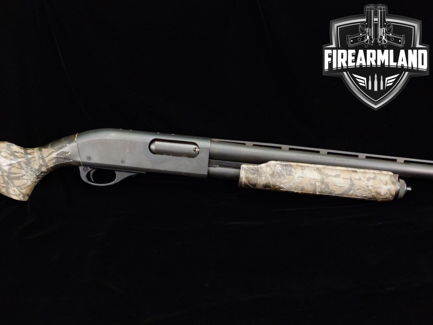 Remington Model 870 Express Magnum 12 Gauge Black & Camouflage in Good Condition Thumbnail